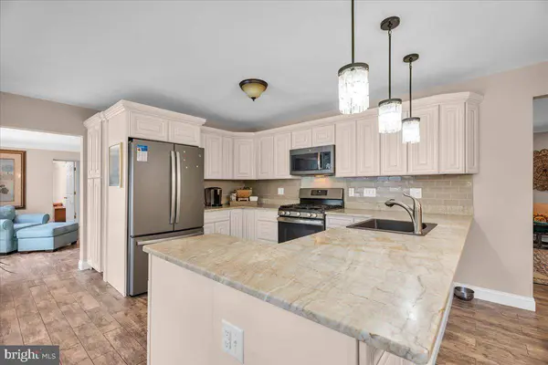 75 GARDENS AVE, Berlin, NJ 08009