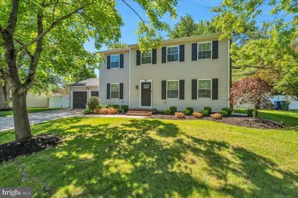 28 HEATHER DR, Marlton, NJ 08053