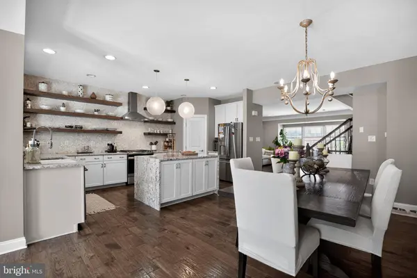 101 ISABELLE CT, Marlton, NJ 08053