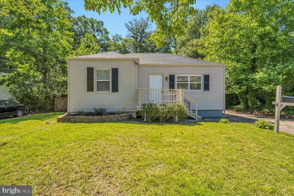132 EDISON RD, Cherry Hill, NJ 08034