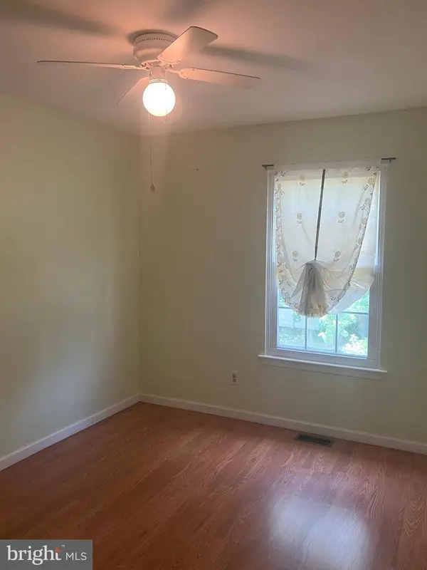174 CROWN PRINCE DR, Marlton, NJ 08053