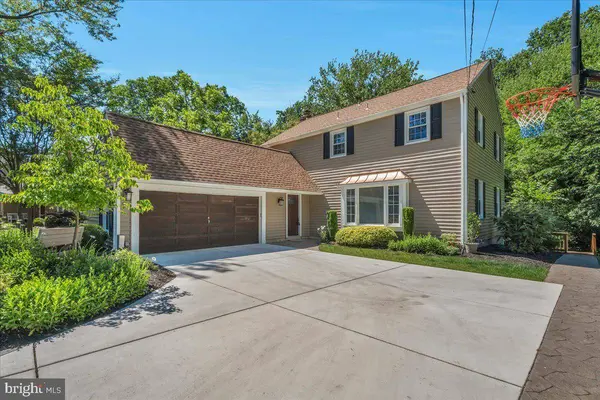 1921 W POINT DR, Cherry Hill, NJ 08003