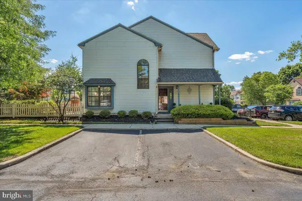 146 CROWN PRINCE DR, Marlton, NJ 08053