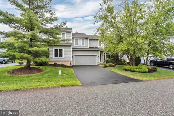 1202 CHAMPLAIN DR, Voorhees, NJ 08043