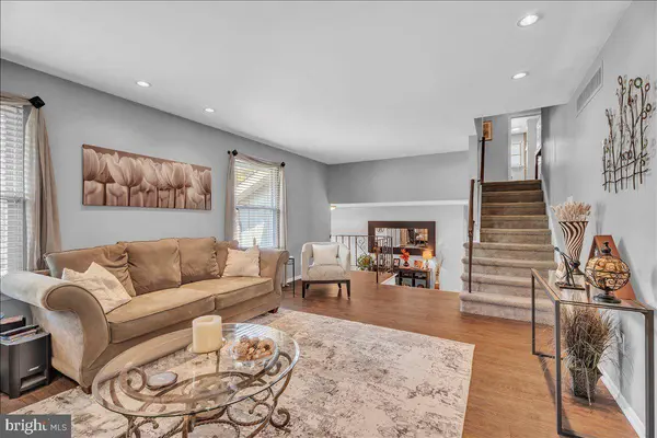 223 NATHANIEL AVE, Cherry Hill, NJ 08003