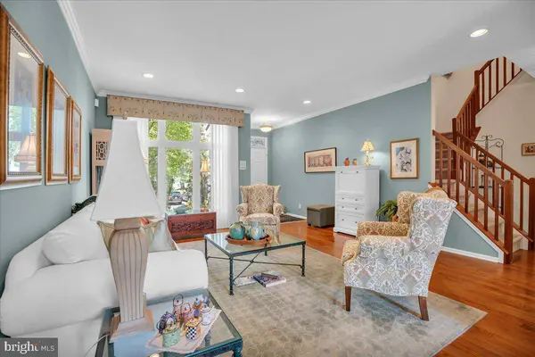 1402 CHAMPLAIN DR, Voorhees, NJ 08043