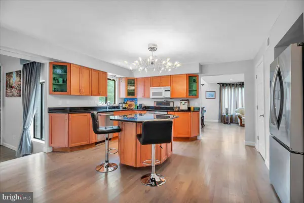 4 JOHNSON LN, Voorhees, NJ 08043