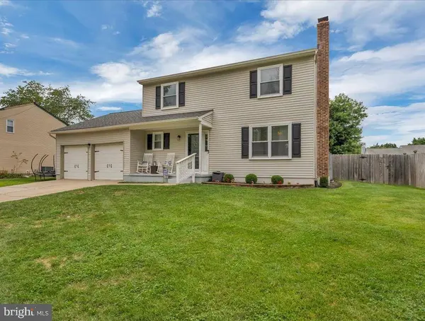 9 LANCASTER DR, Marlton, NJ 08053