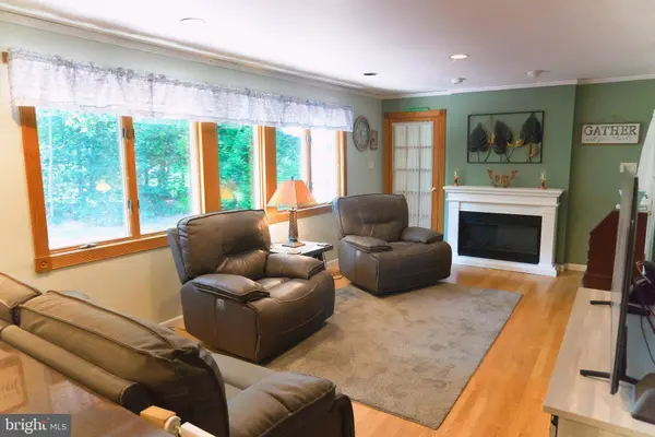 23 SUMMIT AVE, Berlin, NJ 08009