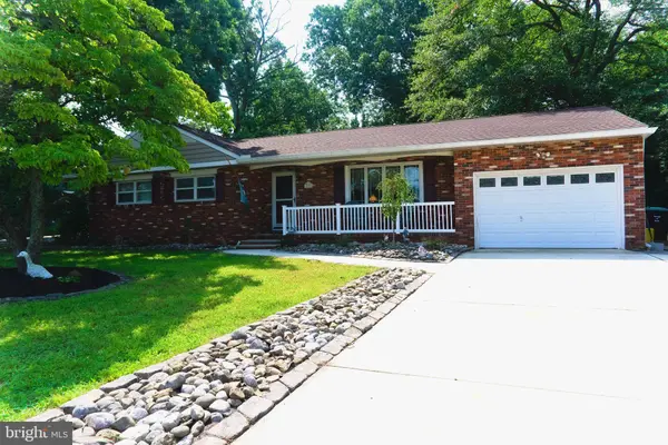 23 SUMMIT AVE