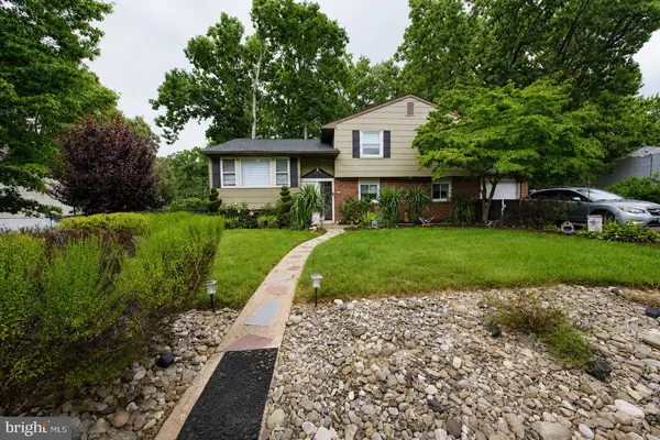 9 DARTMOUTH DR