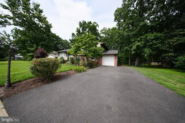 9 DARTMOUTH DR, Atco, NJ 08004