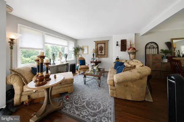 9 DARTMOUTH DR, Atco, NJ 08004