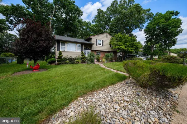 9 DARTMOUTH DR, Atco, NJ 08004