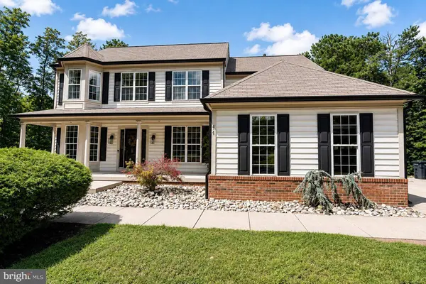 11 EASTWICK DR