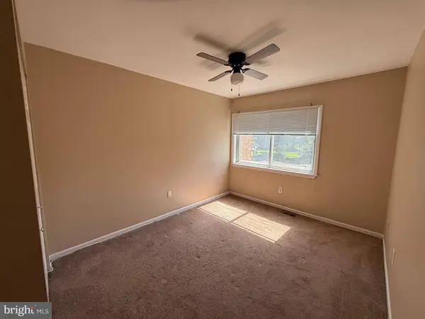 1151 GOLDEN POND CT, Voorhees, NJ 08043