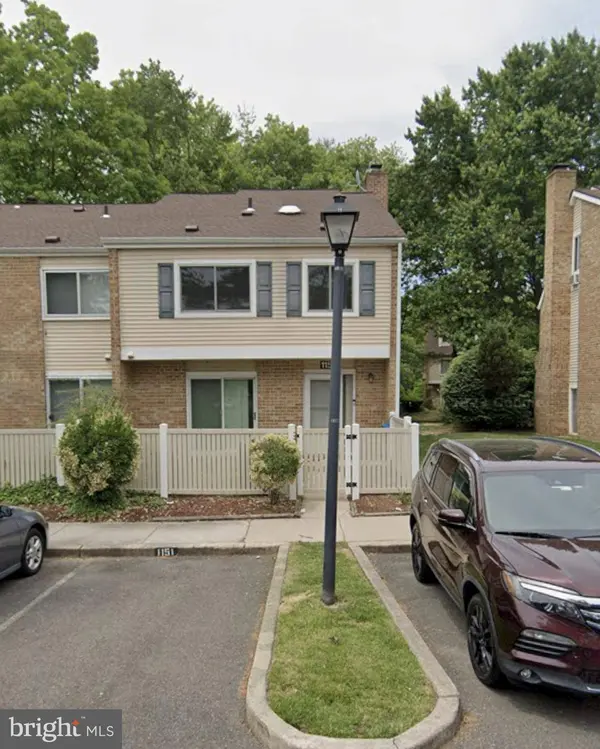 1151 GOLDEN POND CT