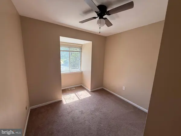 1151 GOLDEN POND CT, Voorhees, NJ 08043
