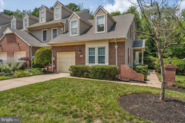 105 BERKSHIRE WAY