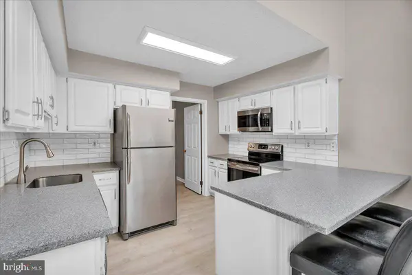 105 BERKSHIRE WAY, Marlton, NJ 08053