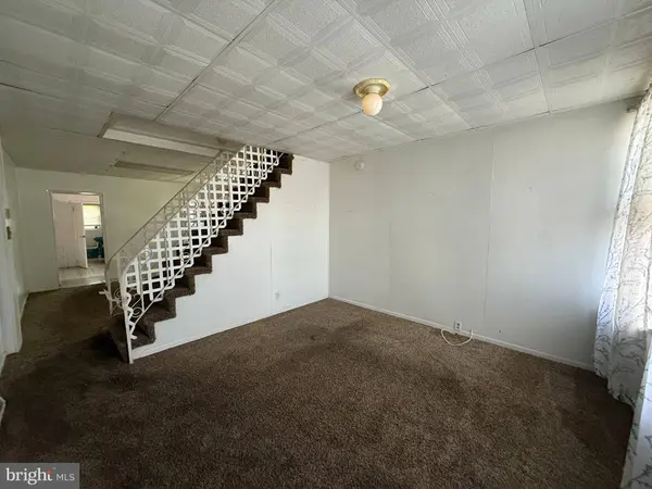 410 MIDDLESEX ST, Gloucester City, NJ 08030