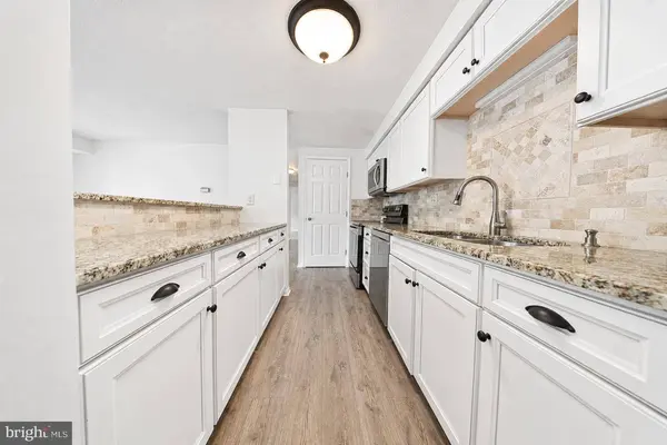 41 CRANBERRY CT, Marlton, NJ 08053