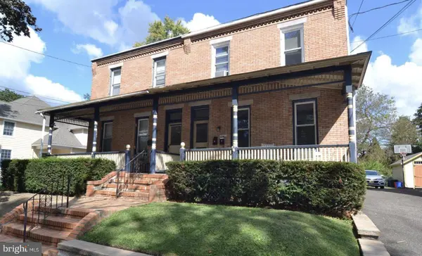 17 W SUMMIT AVE
