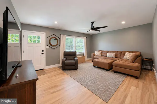 218 ADDISON ST, Clayton, NJ 08312