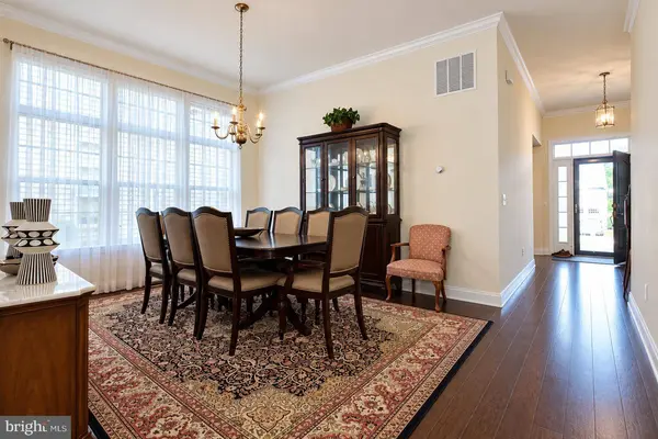 6 COPLEY CIR, West Berlin, NJ 08091