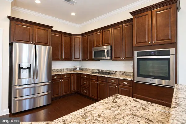 6 COPLEY CIR, West Berlin, NJ 08091