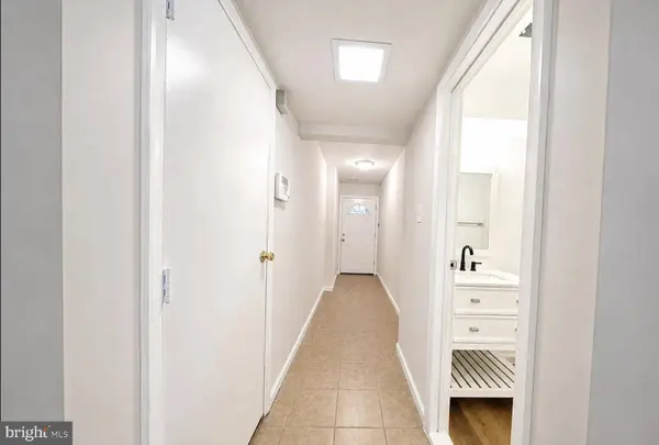205 CHAUCER CT #A, Mount Laurel, NJ 08054