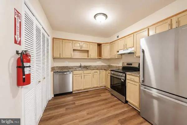 205 CHAUCER CT #A, Mount Laurel, NJ 08054