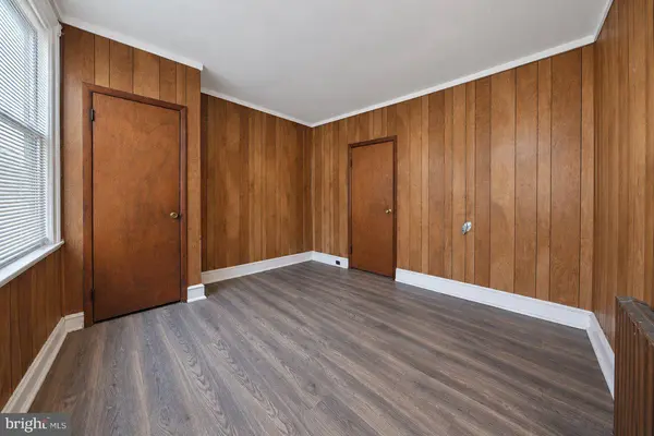 46 E UNION ST, Burlington, NJ 08016