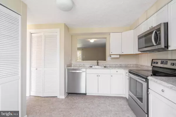 29 FORESTVIEW CT, Marlton, NJ 08053