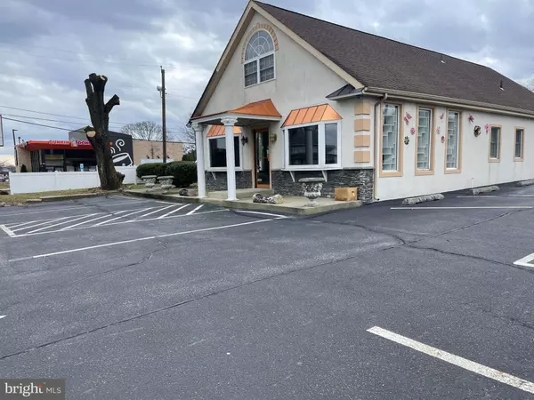 100 S WHITE HORSE PIKE, Hammonton, NJ 08037