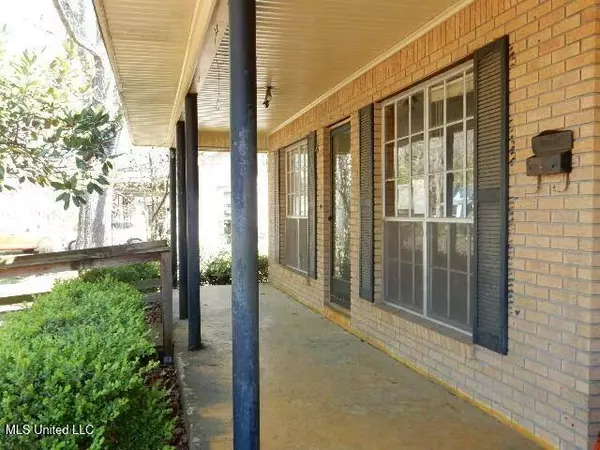 608 E 11th Street, Laurel, MS 39440