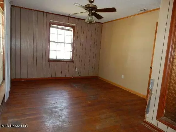 608 E 11th Street, Laurel, MS 39440