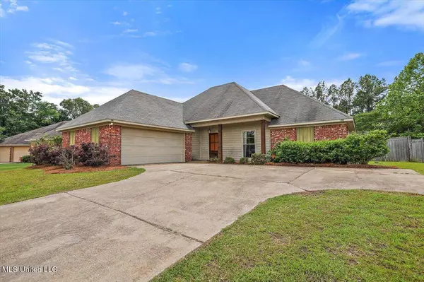 100 Britton Circle, Flowood, MS 39232