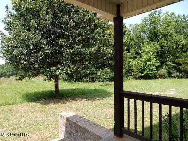 120 Hoadley Road, Poplarville, MS 39470