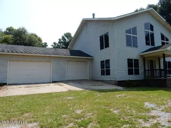 120 Hoadley Road, Poplarville, MS 39470