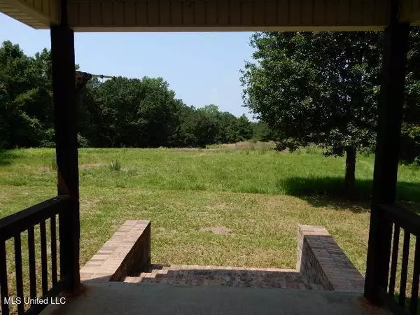 120 Hoadley Road, Poplarville, MS 39470