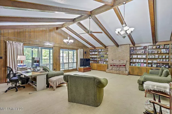 104 Holly Trail, Brandon, MS 39047