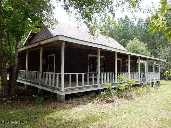 42 Foots Smith Road, Lumberton, MS 39455