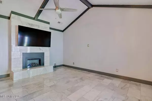 3526 Downing Street, Jackson, MS 39216