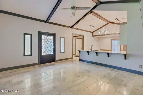 3526 Downing Street, Jackson, MS 39216