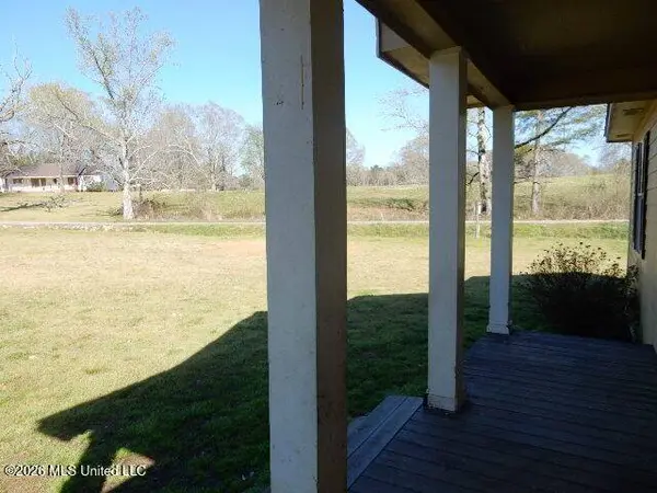 151 Barkwood Road, Carthage, MS 39051