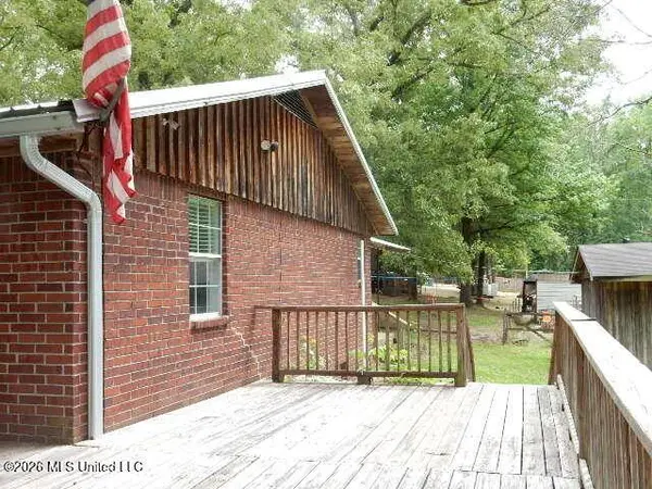 37 Cedar Lane, Coffeeville, MS 38922