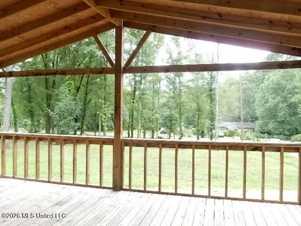 202 Moore Street, Morton, MS 39117