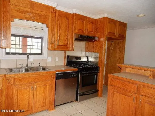 304 Old Highway 21, Forest, MS 39074