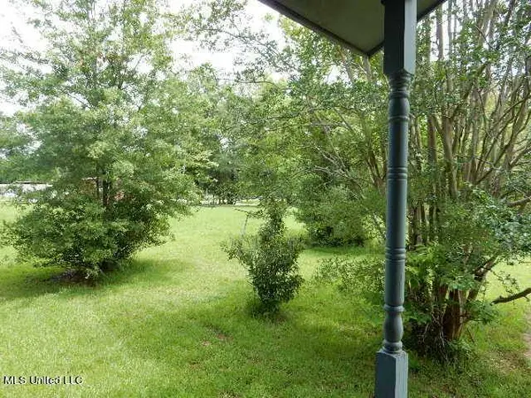 304 Old Highway 21, Forest, MS 39074